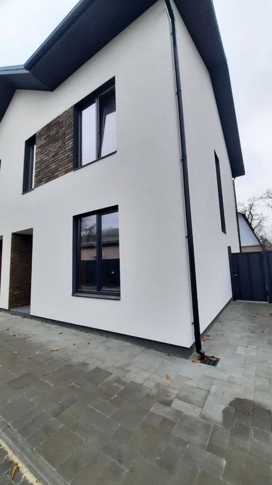 Дуплекс з газом в 1хв від парку!