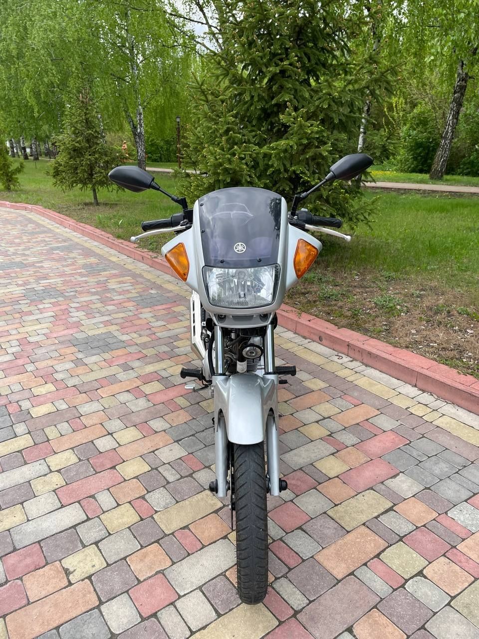 Мотоцикл  yamaha YBR 125