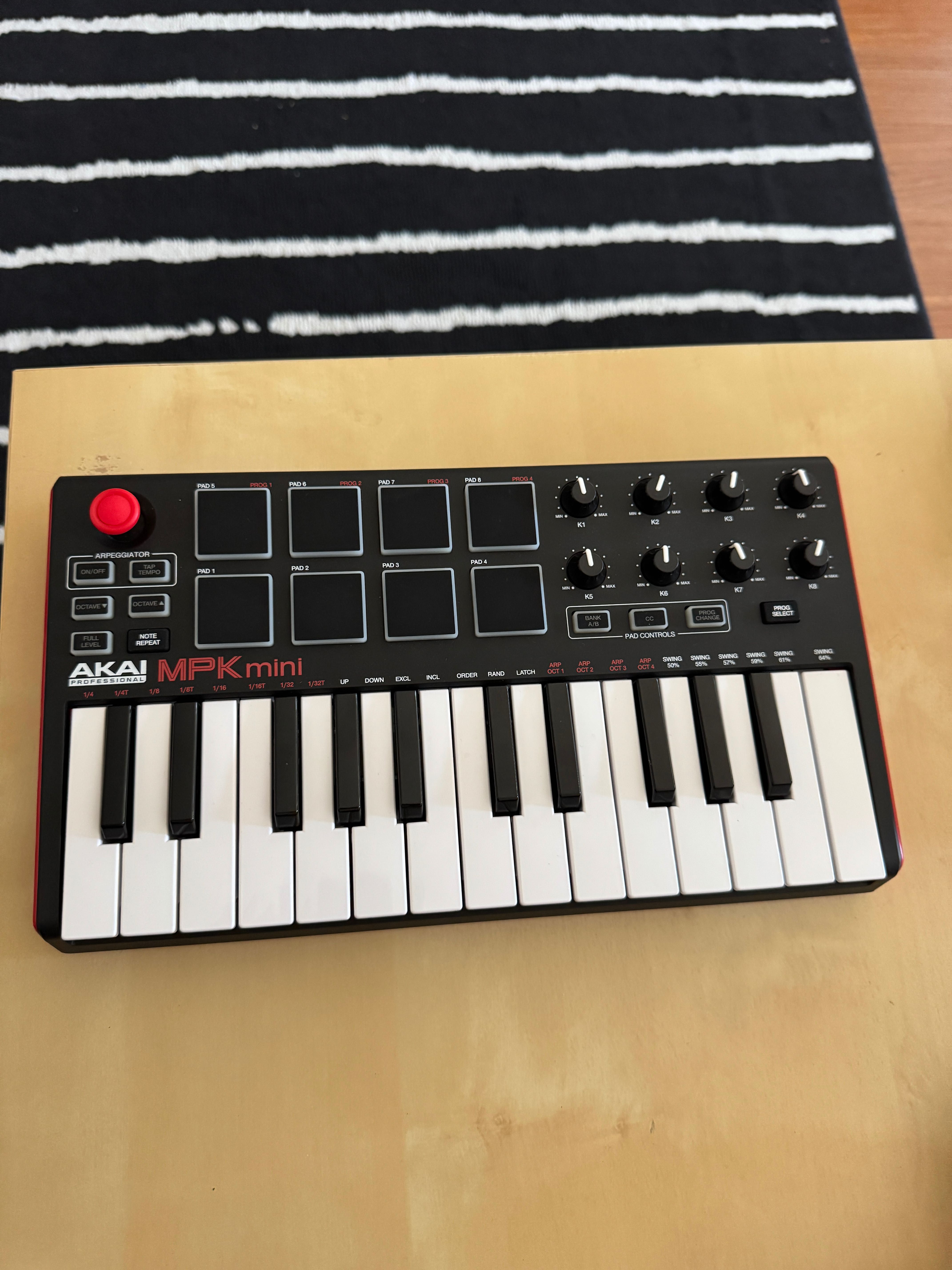 Teclado Akai mini MPK