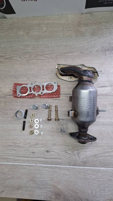 Катализатор каталізатор випускний колектор Peugeot 107 C1 Aygo Пежо