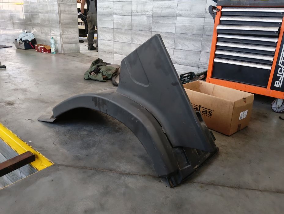 Błotnik nadkole Scania r prawy tył