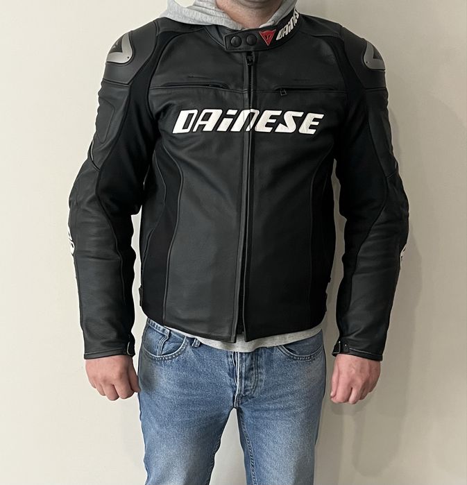 Casaco motard em pele da Dainese N. 50