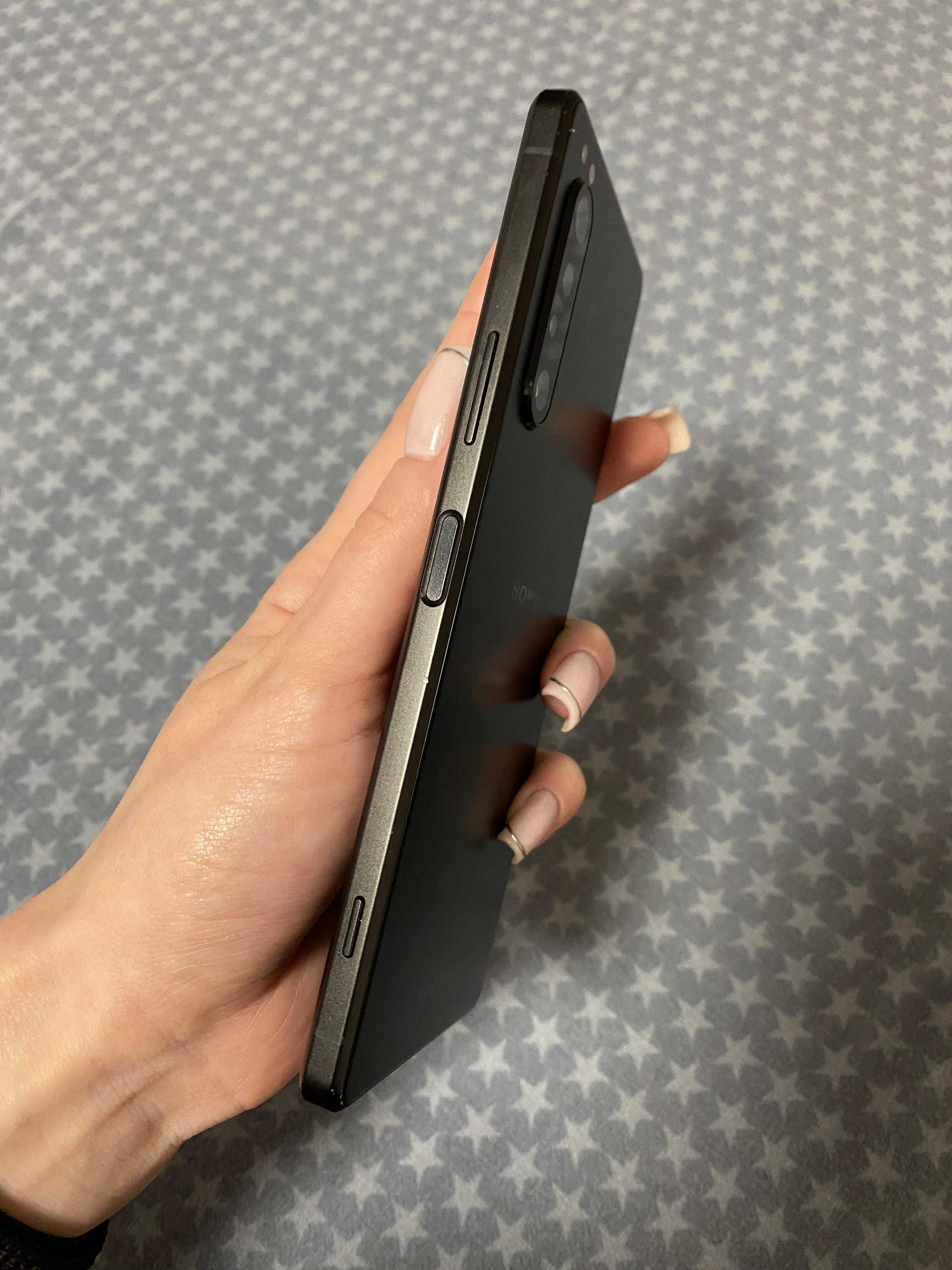 Смартфон Sony Xperia 1 II 12/256Gb NFC На 2 Сім Карти XQ-AT42 Чорний