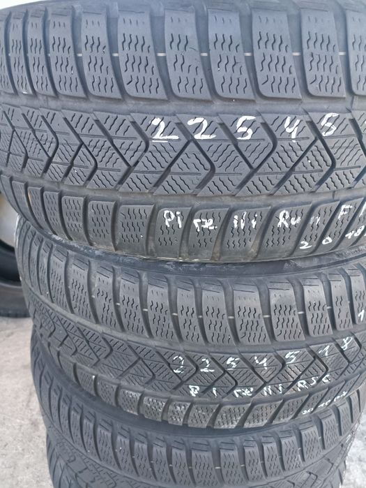 Pirelli RSC 225*45 R18 комплект зимової гуми