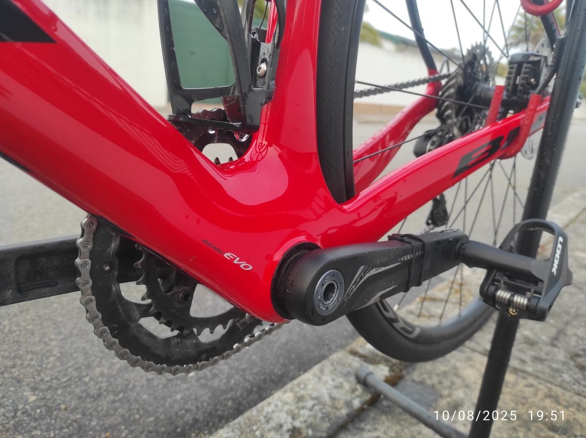 Bicicleta estrada BH Quartz 1.5 carbono