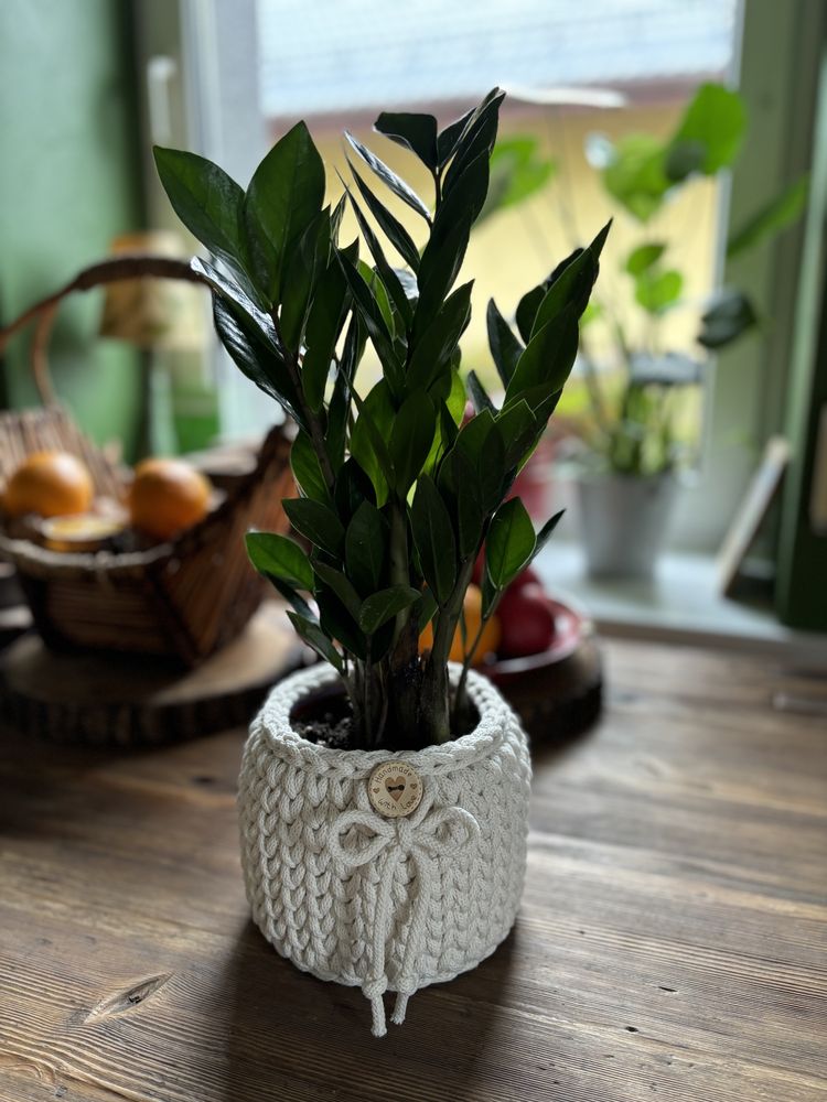 Koszyczek osłonka doniczki handmade ze sznurka - szydełko