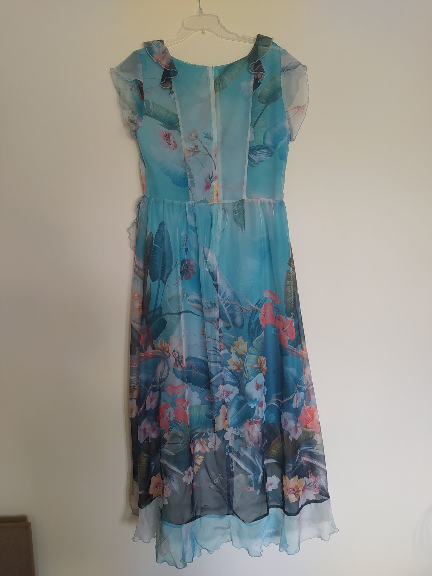 Błękitna sukienka w kolorowe kwiaty, asymetryczna, rozmiar L 40 Midori