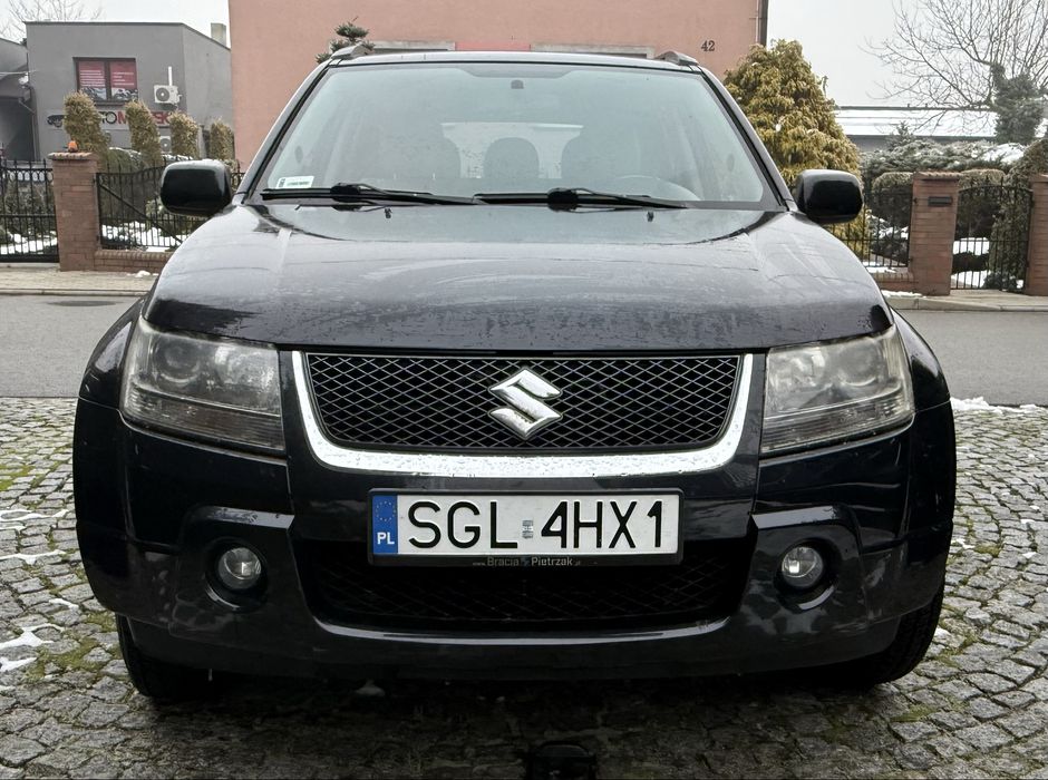 Suzuki Grand Vitara deluxe