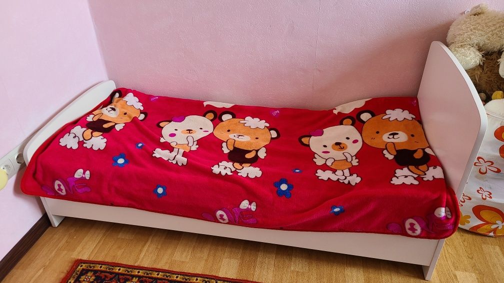 Детская кровать кроватка с матрасом
