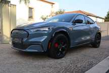 Ford Mustang Mach-E 75.7 kWh Premium AWD