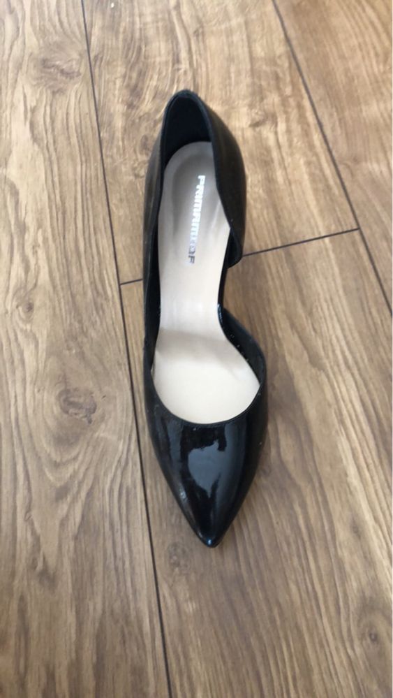 Nowe szpilki skóra Prima Moda 38