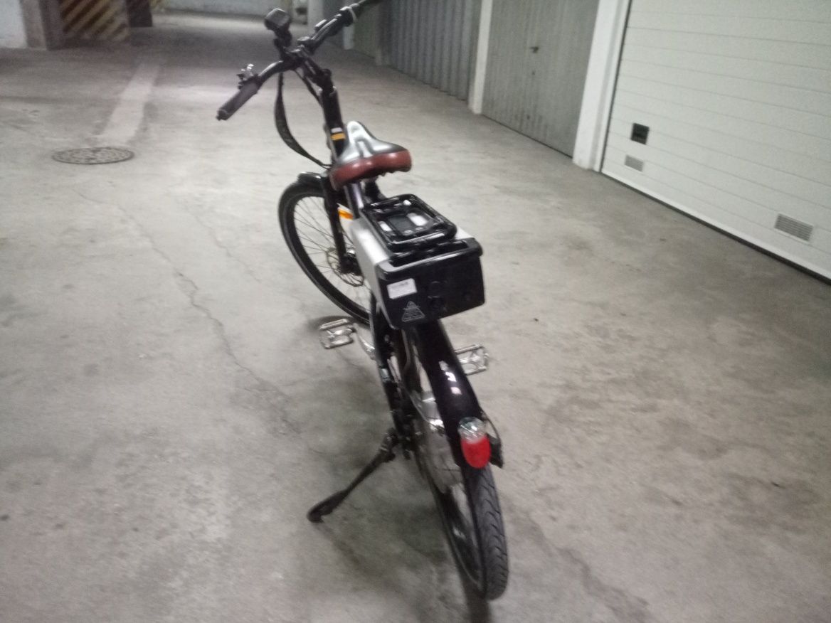 2 bicicletas da marca A2B