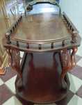 Mesa auxiliar em Madeira