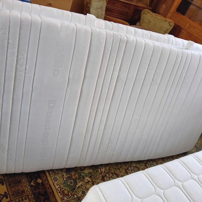 Łóżko Białe 200x200cm z materacami