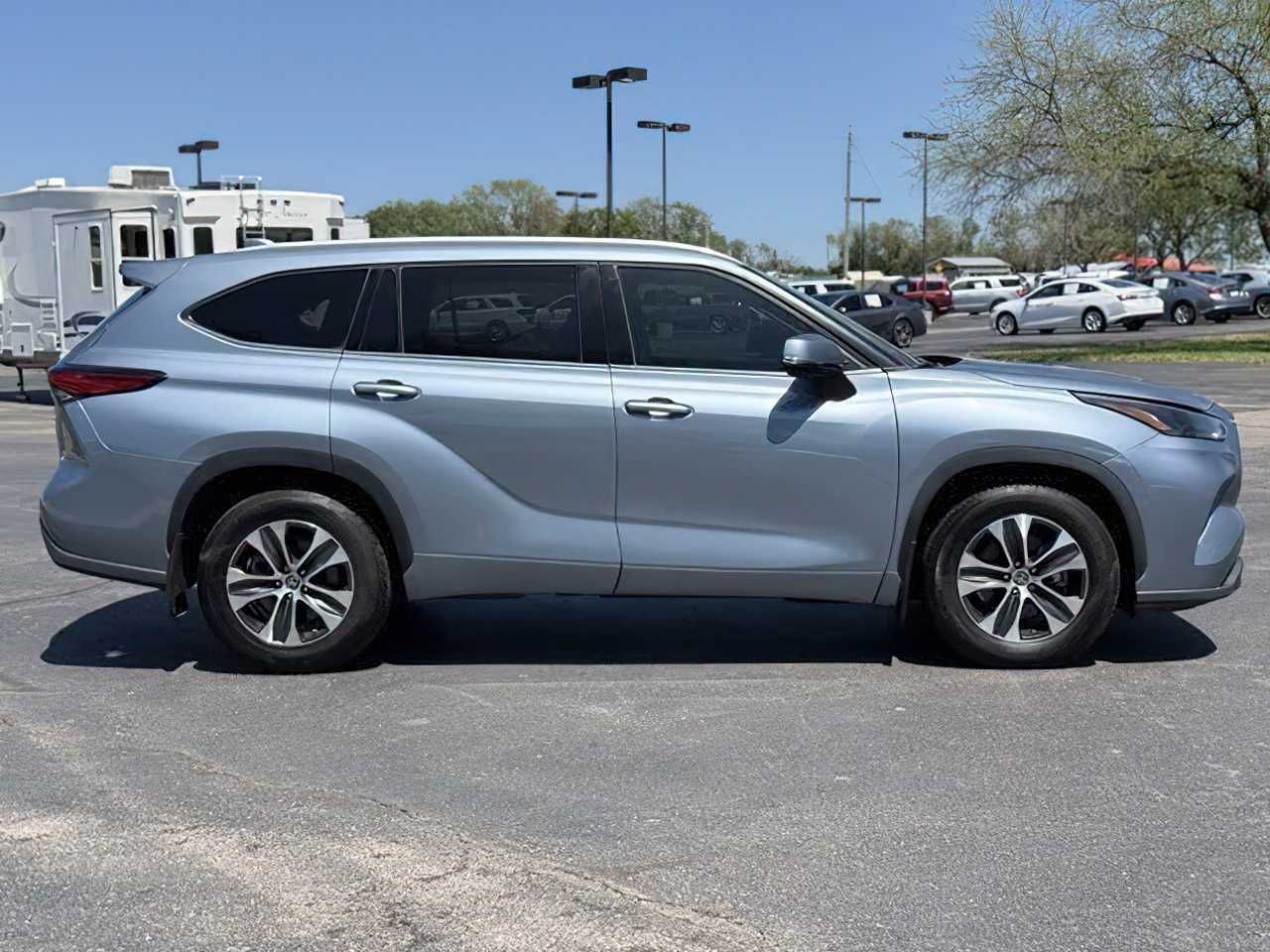 Toyota Highlander XLE 2022