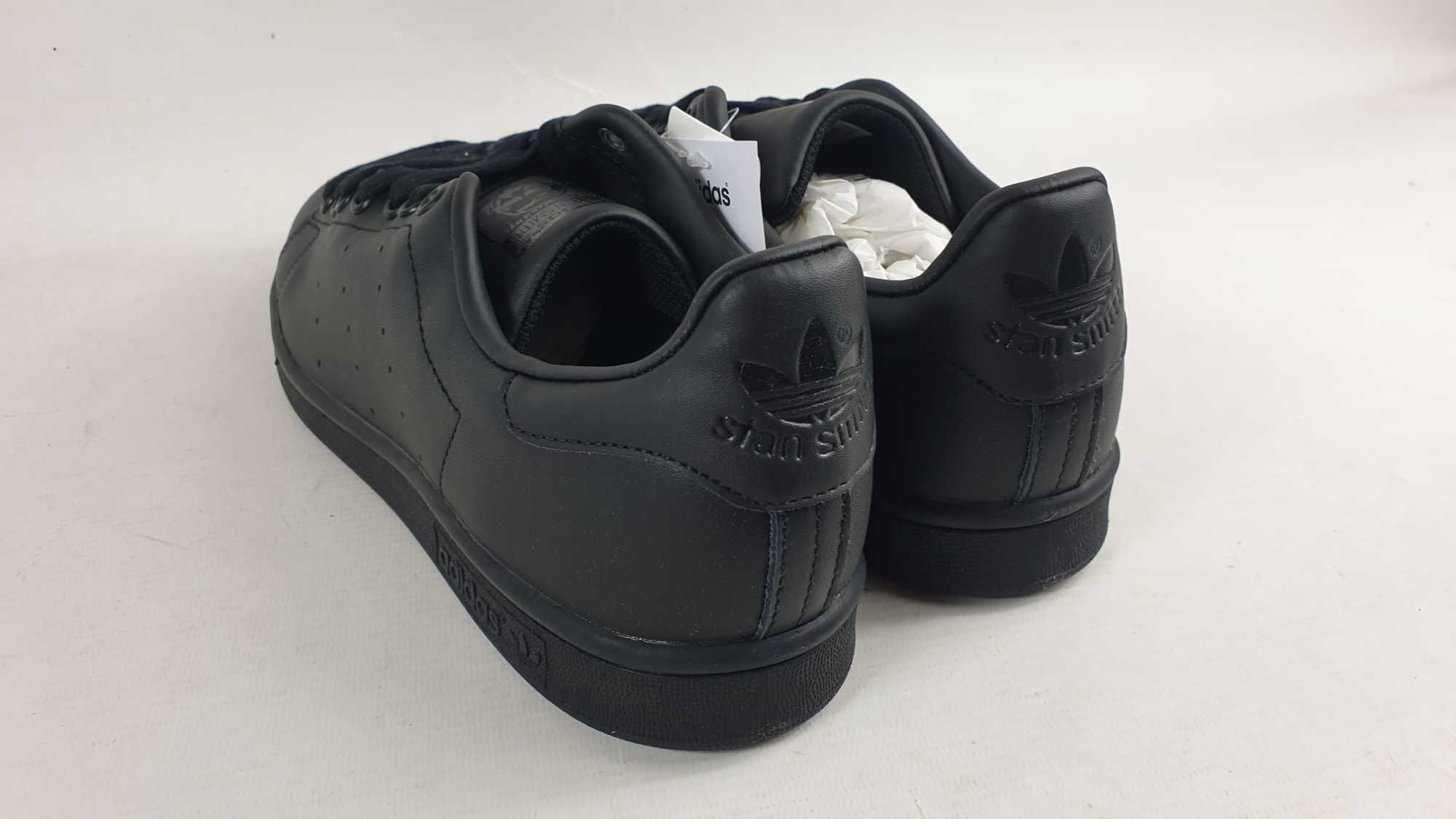 skórzane  nowe  czarne   ORIGINALS STAN SMITH M20327 rozmiar 44