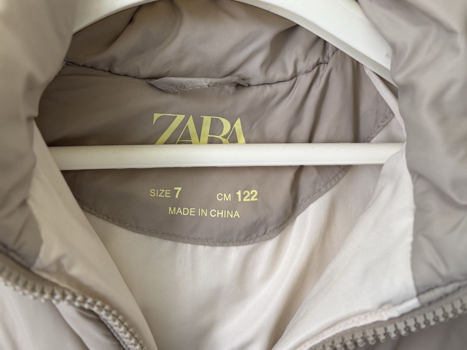 Зимова куртка zara