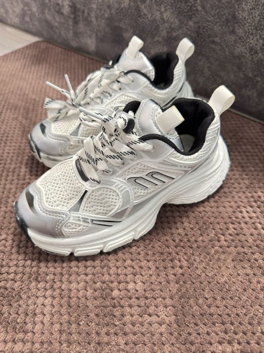 Кроссовки Adidas