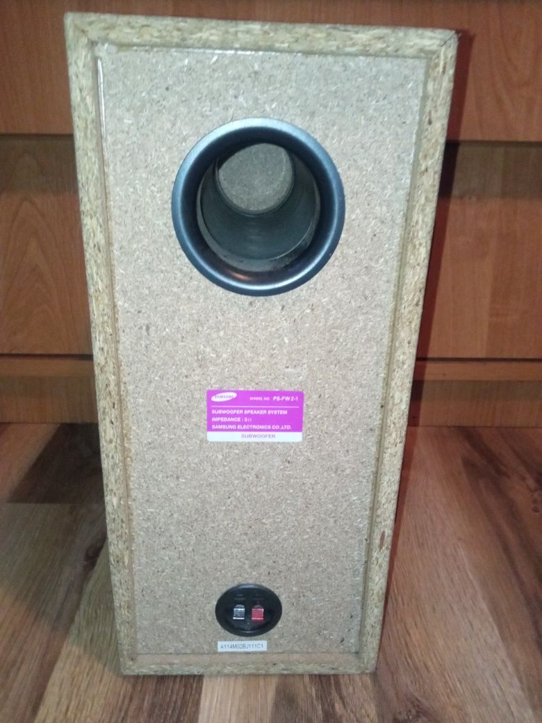 Subwoofer Samsung i inne - opis.