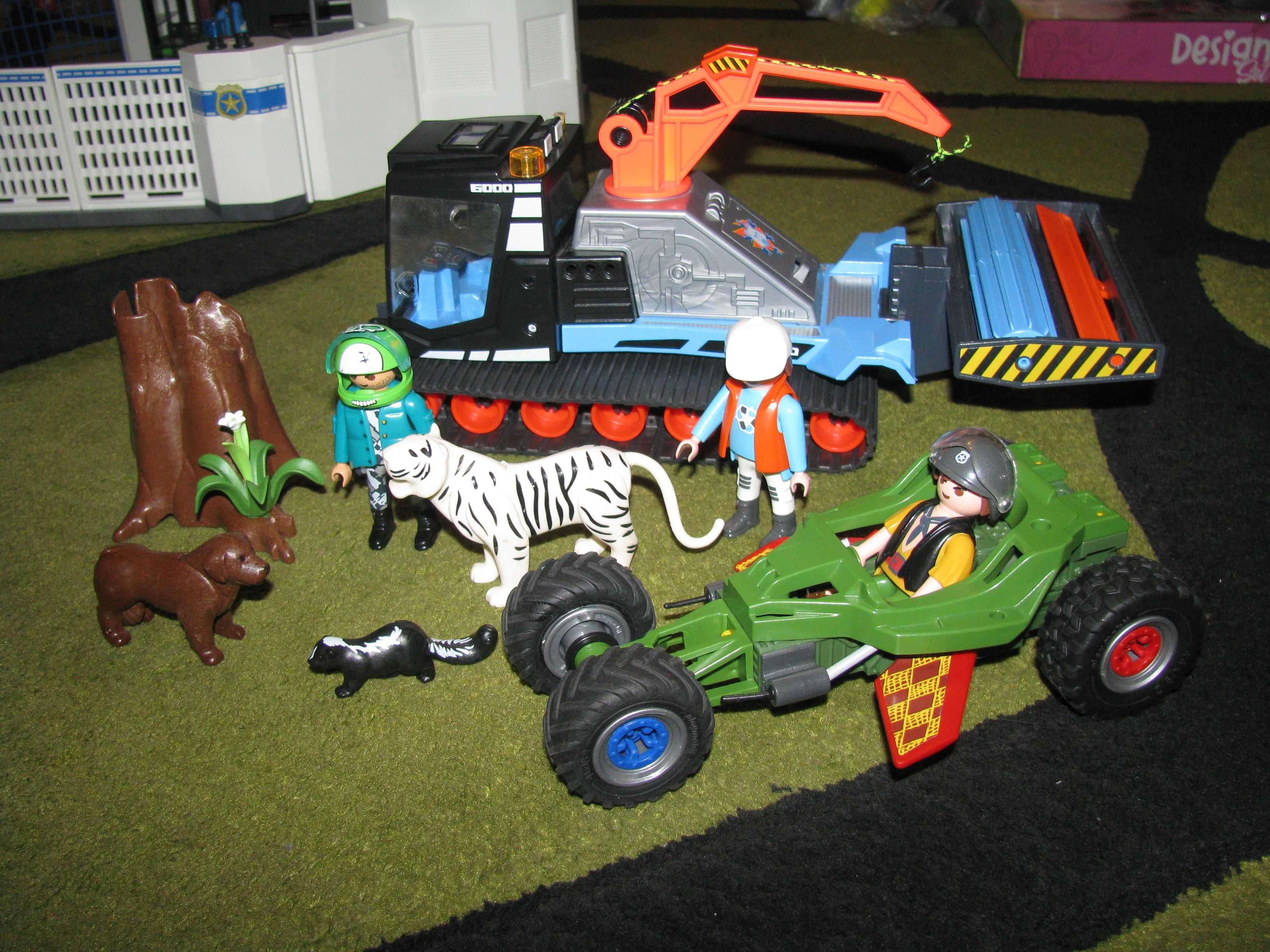 Sprzedam zestaw zabawek playmobil ratrak, auto i inne
