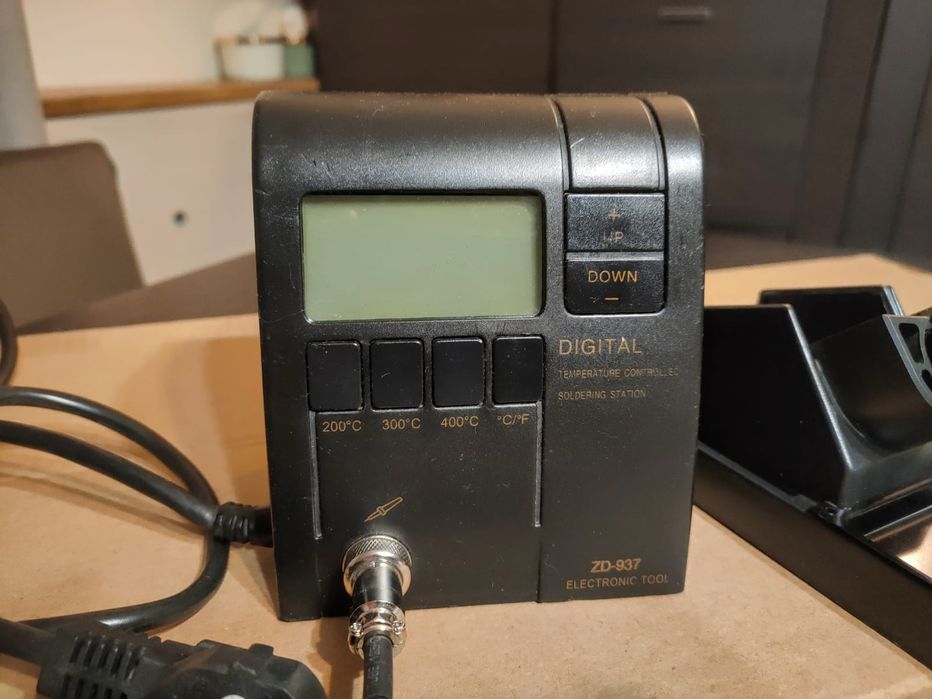 stacja lutownicza ZD-937 na procesorze