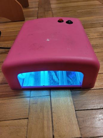 Ультрафіолетова лампа для манікюру