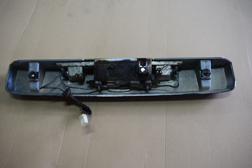 Blenda klapy Dodge Nitro