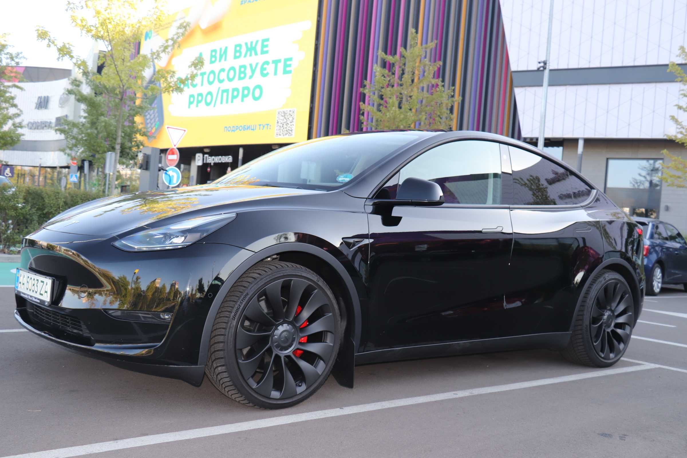 Tesla Model Y 2022 Performance