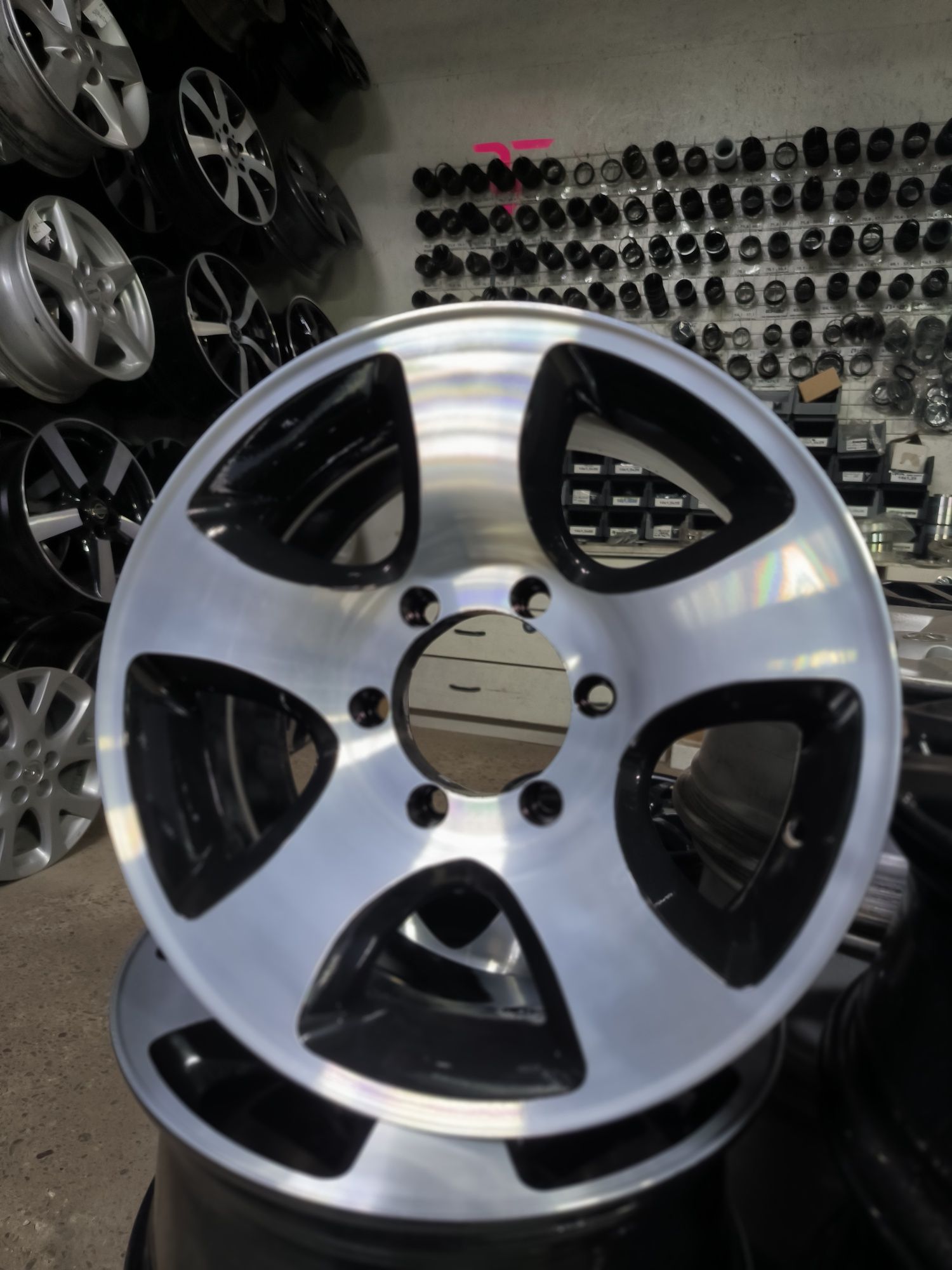 Диски R16 6*139.7 kia toyota nissan