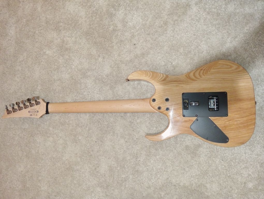 Guitarra ibanez RG370ahmz