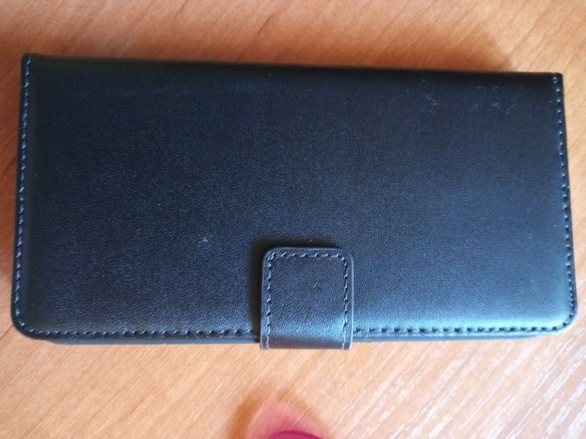 Etui na telefon J510. 5.2"