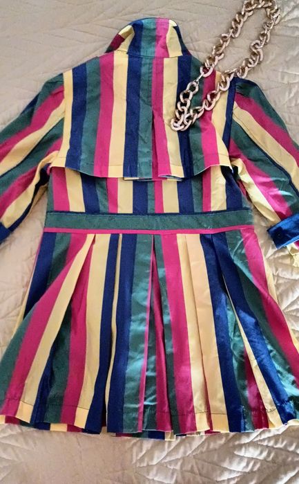 Casaco/blusa tipo parka original novo