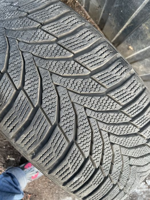 Opony zimowe Nexen 205/40/17