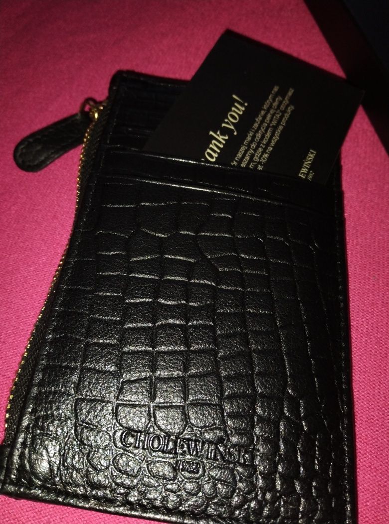 Etui na karty nowe
