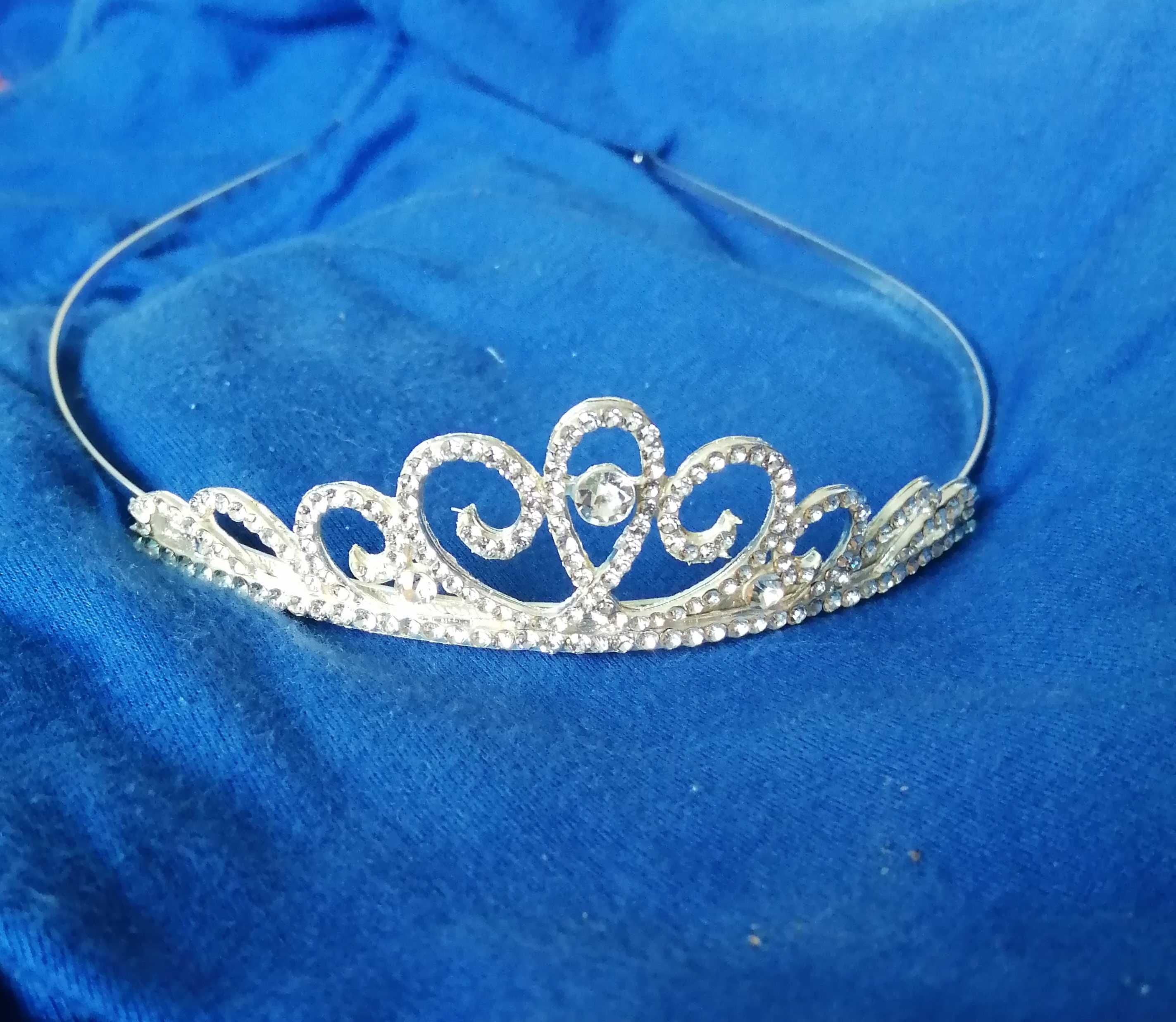 tiara nova de noiva