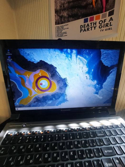 Ноутбук LENOVO V570