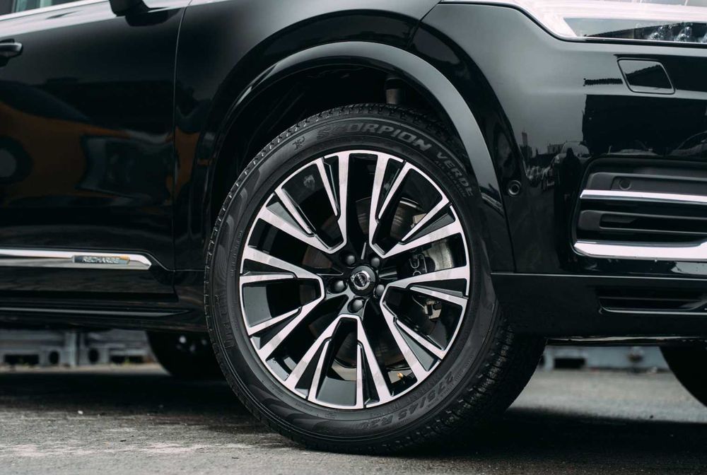 Volvo XC 90 T8 Plug-In Hybrid  2020 2.0