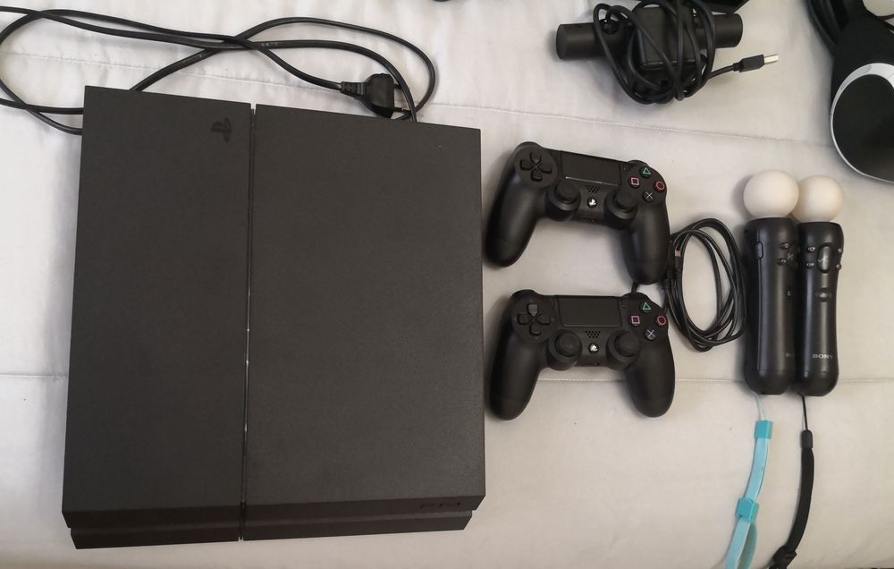 Ps4 500Gb + VR + Comandos + Jogos