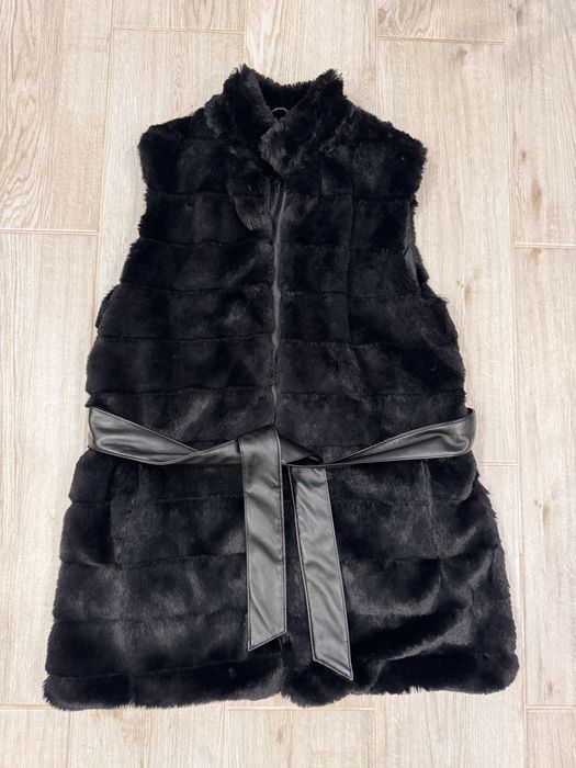 Продам нову жилетку з еко-хутра