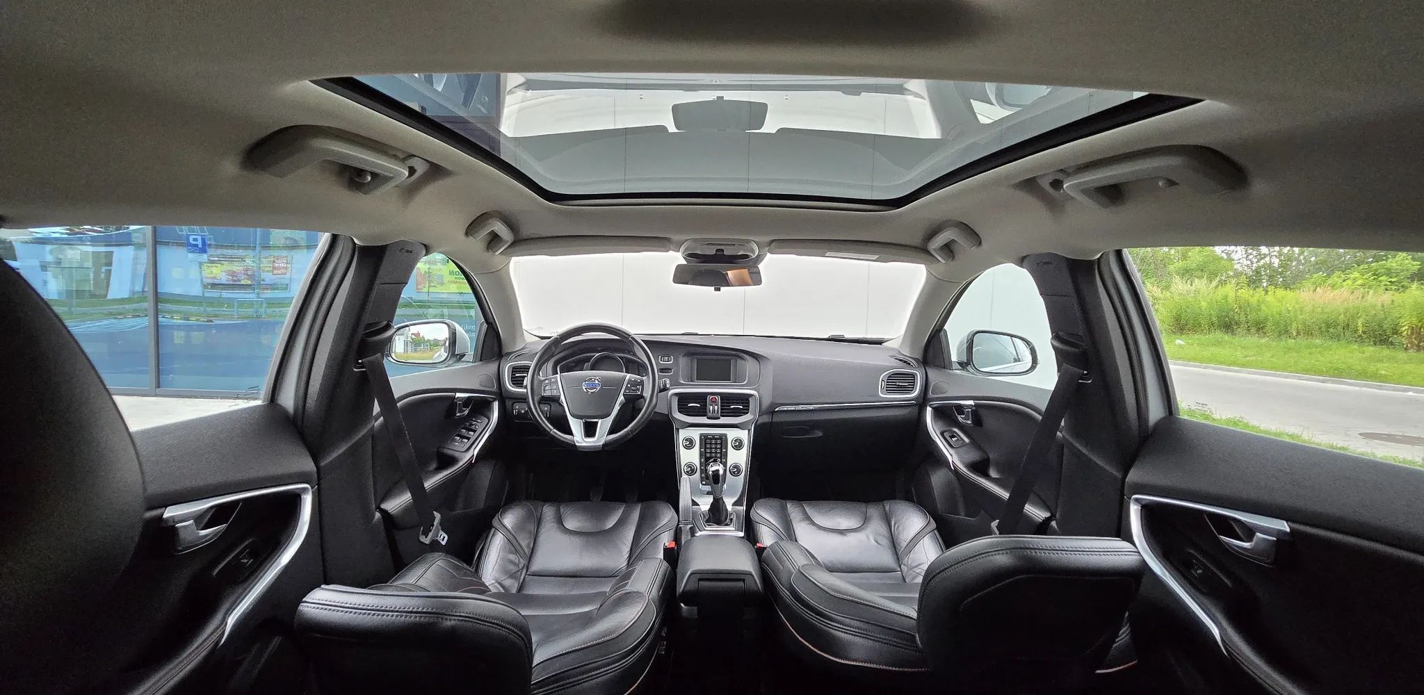 Volvo V40 Cross Country CROSS COUNTRY + Ocean Race, D2, Panorama, Skora, hak i inne
