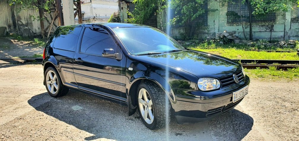 Golf 4 black 1.4