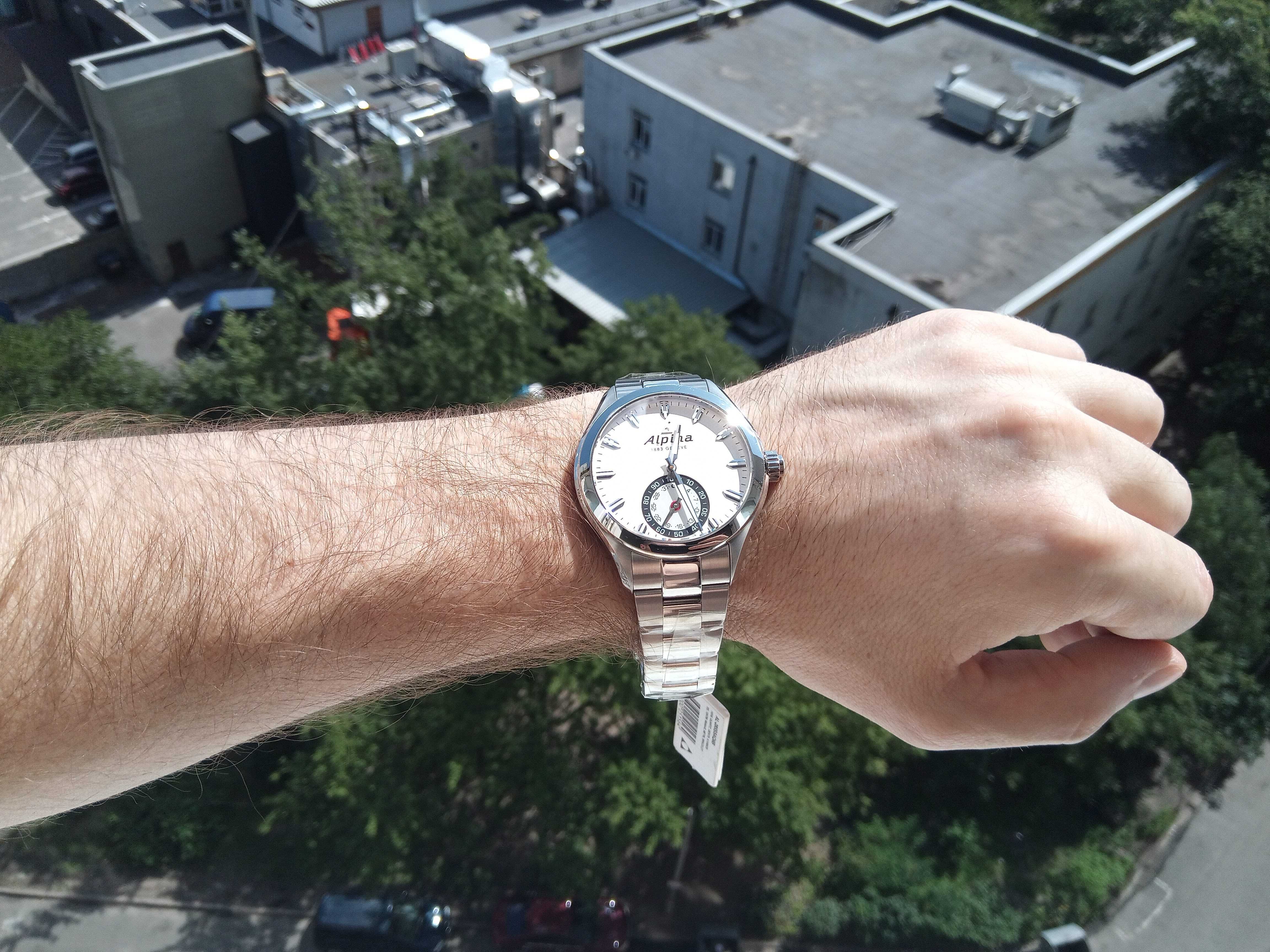 Швейцарские умные часы - Alpina Horological, сапфир, сборка Женева