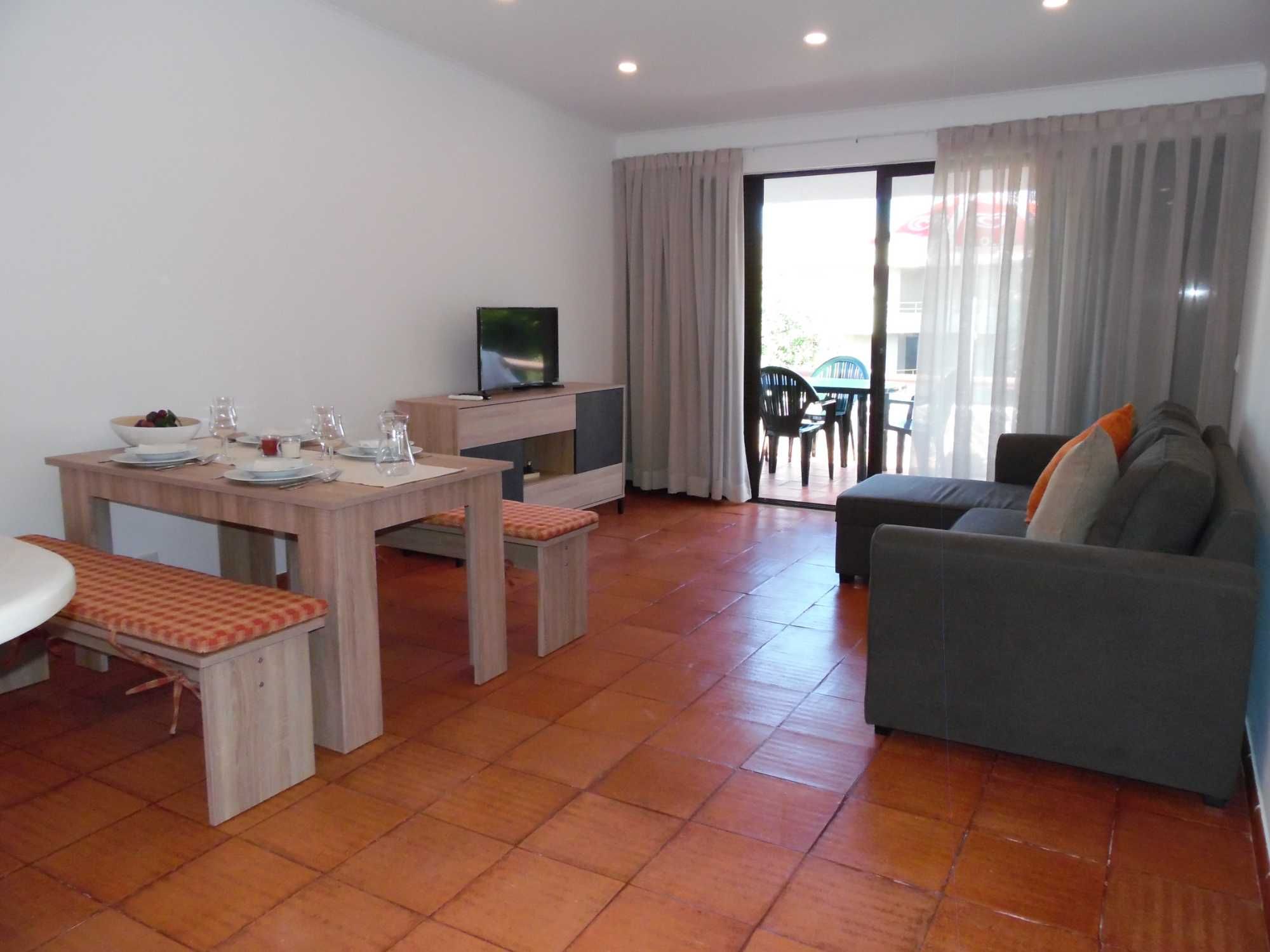 CASA DINA -T1 c/ piscina + a pé até Marina - TOTALMT LIVRE - VILAMOURA