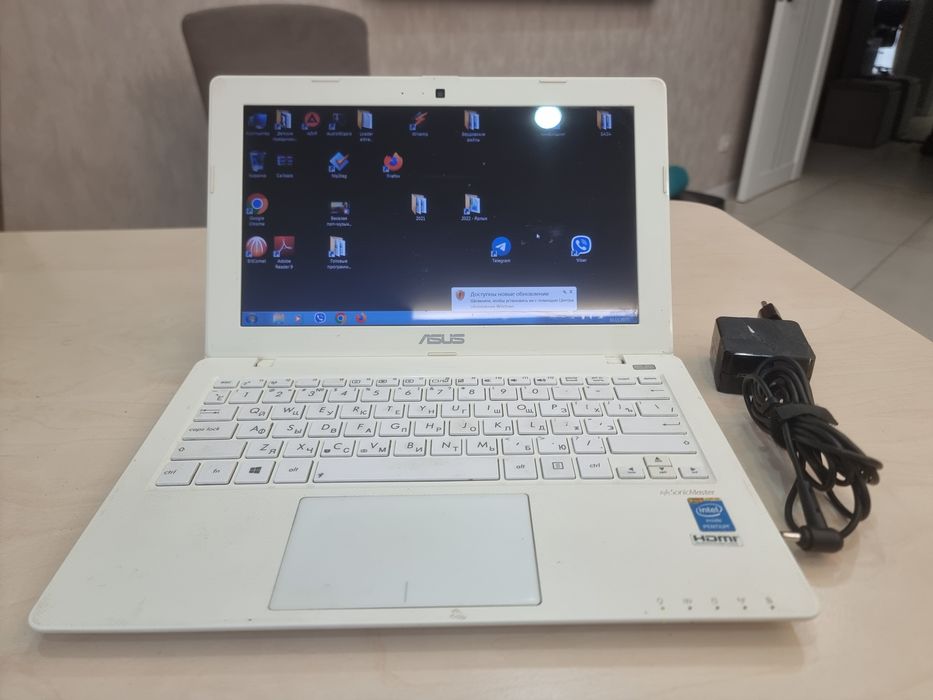 Asus X200CA  11,6 дюйма. Бу/робочий