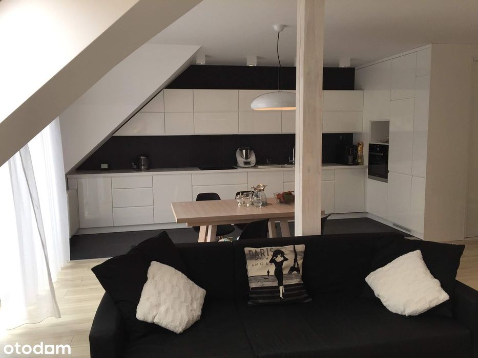 Przestronne, dwupoziomowe mieszkanie na Starym Mieście