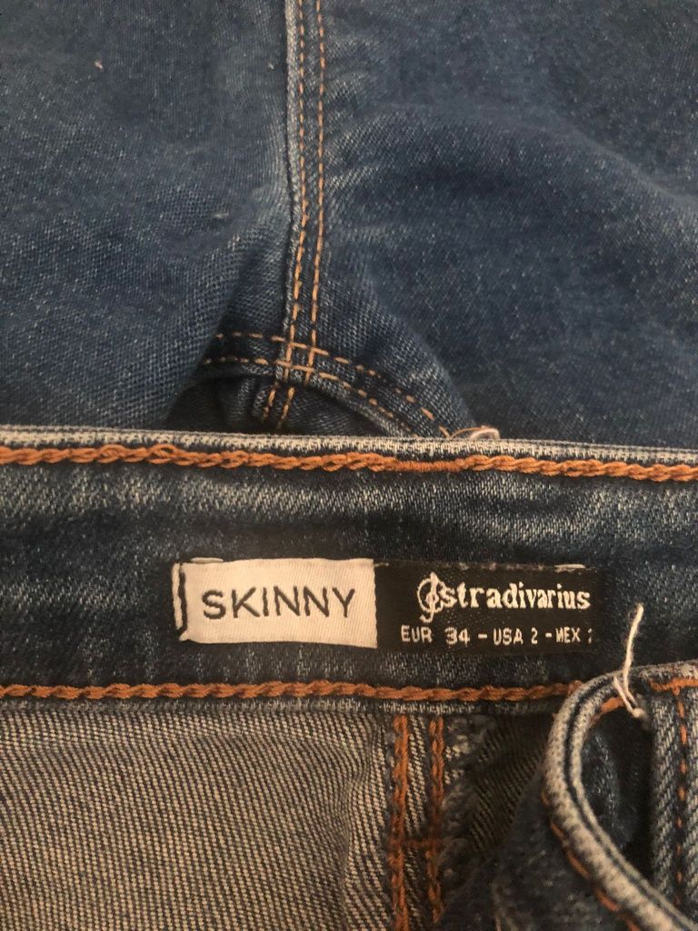 Calças de ganga Skinny Stradivarius e Bershka