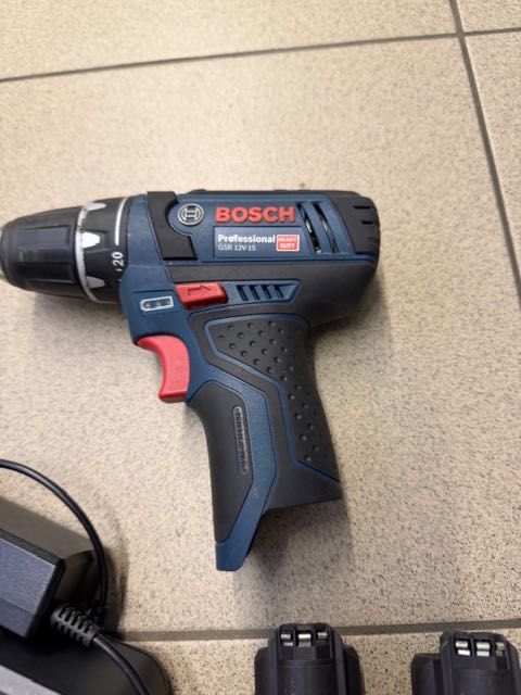 Bosch GSR 12V-15 Profesional wkrętarka mało używana 100 % sprawna