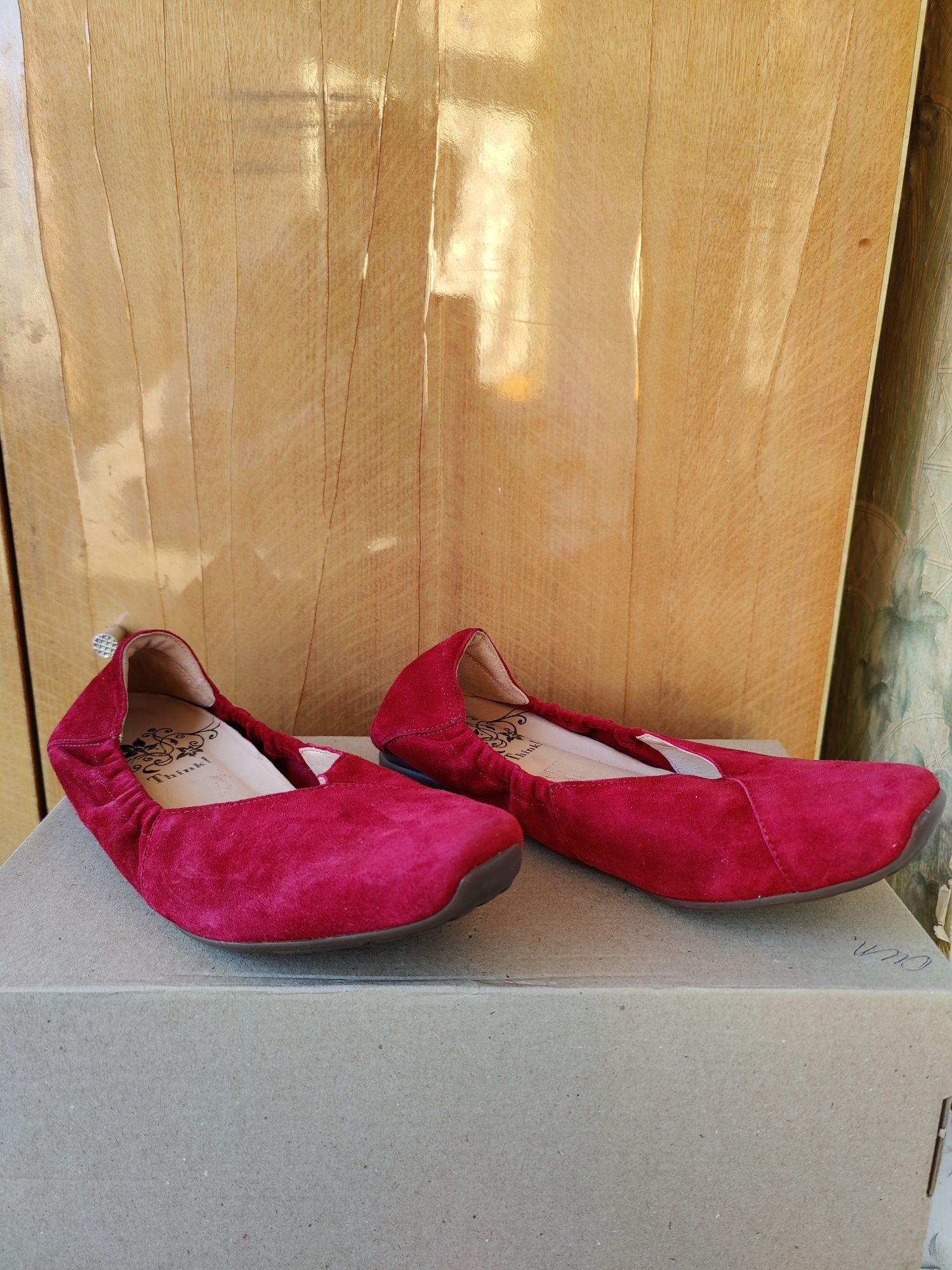 Туфли женские замша красные, плоская подошва