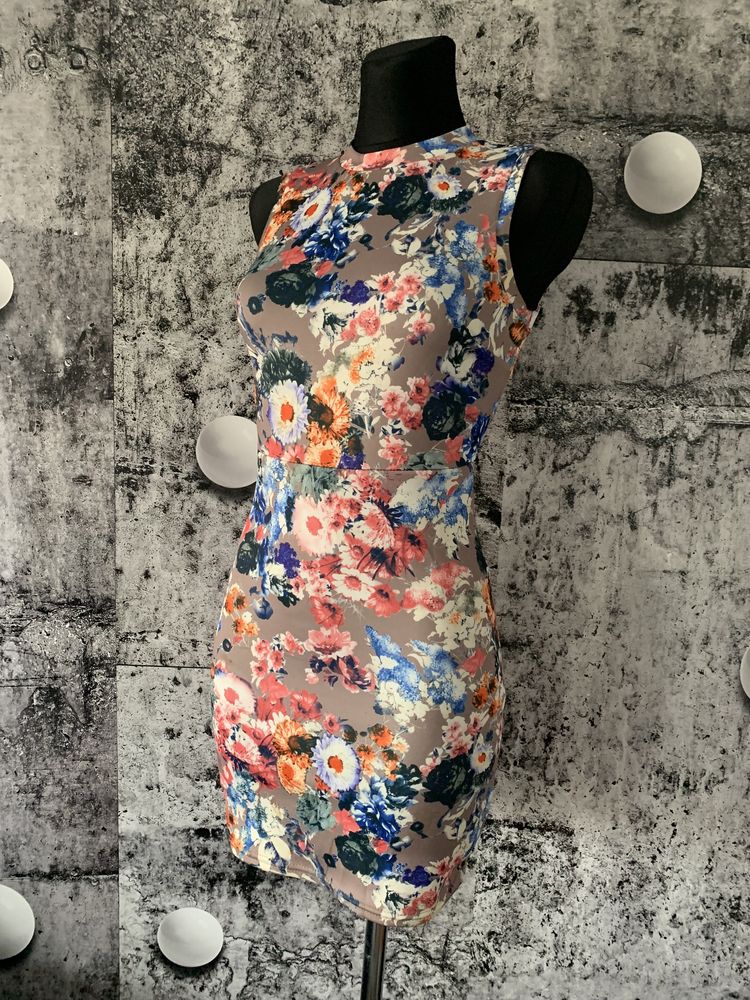 Sukienka mini modny wzor kwiaty floral viscoza roz.34