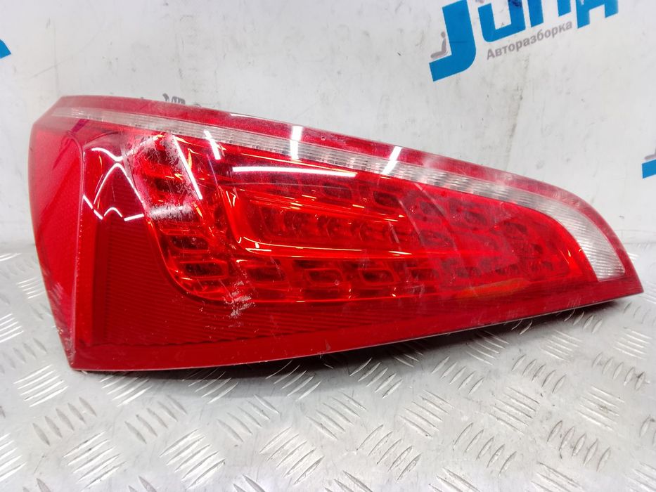 Фонарь левый в крышке 8R0945093B для Audi Q5 2008-2012